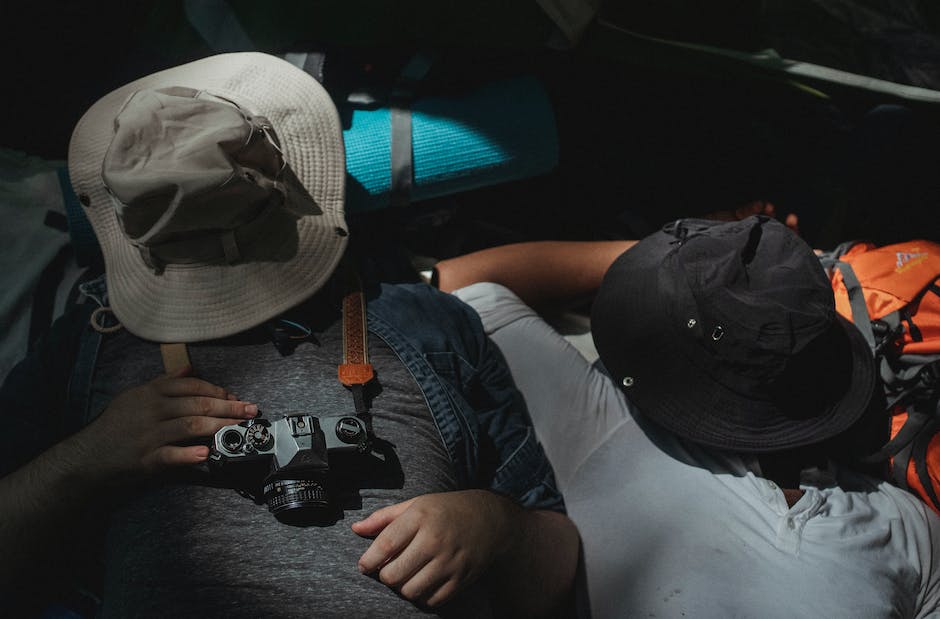 what-to-sleep-on-when-tent-camping